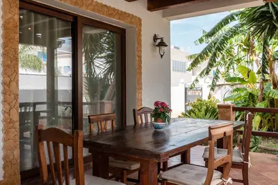 Image de Villa 'La Perla avec Piscine' avec Piscine Privée, Wi-Fi et Climatisation