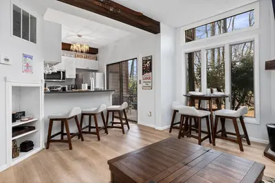 Image de Laurelwood 48 with Wintergreen Advantage