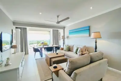 Image de Goose Nest | 2bd Apt, Sea & Lagoon Views