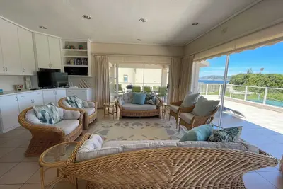 Image de Our Seaside Villa | Near Beach, w/ Pool & Solar Backup