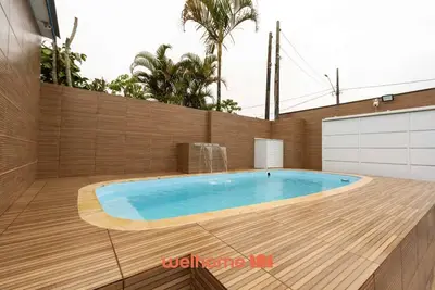 Image de Casa em Itanhaém com piscina e churrasqueira