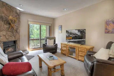 Image de Alpine Aspen Escape (#343) | Deck, Views, 2 Miles to Ski, Shuttle/Pool/HotTub