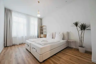 Image de Celle Apartment - Stylish 2-Bedroom Retreat with Designer Furnishings!