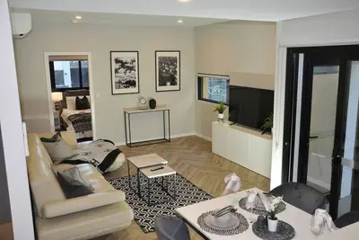 Image de Executive Suite - 3 bed, 2 bath - Parbery Property