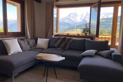 Image de Grand appartement-chalet 120 m² – Skis aux pieds, vue Mont-Blanc