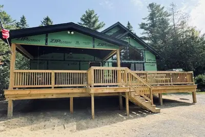 Image de Flagstaff Lake Cabin