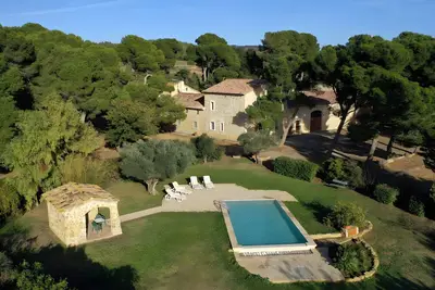 Image de Mas Viticole À 10 Min De Narbonne avec Piscine Privée