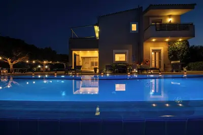 Image de Four Seasons private villa - seaview - big heated pool - gym - sport activities