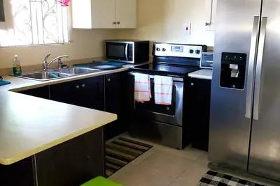 Image de Charming 2-bedroom 2 bathroom house in Montego Bay with Hillside View