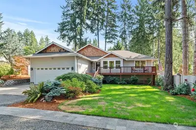 Image de Nice 3-bedroom house in Allyn