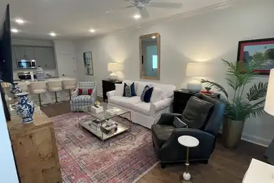 Image de Elegant New Construction -  3 bedroom 3. 5 condo in charming Oxford Mississippi