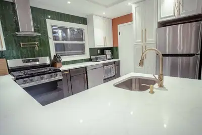 Image de 3-bedroom apartment in beautiful Brooklyn with Ac