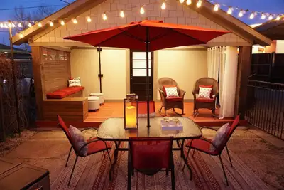 Image de Socozyluxe Studio in Uptown / Oak Lawn - Check-in to Cozy & Checkout in Style!