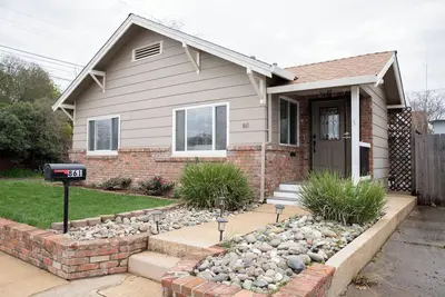 Image de Downtown Dream House 3-bedroom house with Amenities!