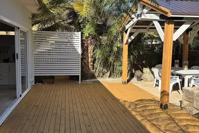 Image de Private, clean and charming cottage, close to beaches, transport & restaurants.