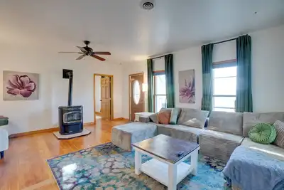 Image de Rural Home Near Event Venue! 26 Mi to Black Canyon