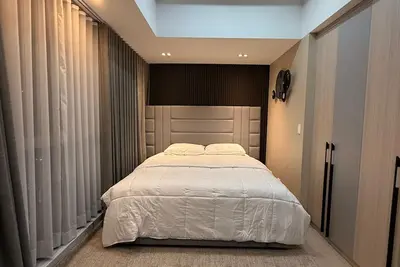 Image de Suites exécutives de luxe, condo de 3 chambres, Uptown Parksuites Tower 1