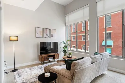 Image de Spacious 2br CozySuites Otr  Downtown #11