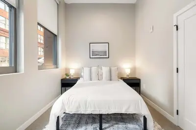 Image de Spacious 2br CozySuites Otr Downtown #15