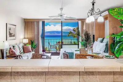 Image de Ocean View Getaway~Beach, Pool, Bbq, Private Lanai