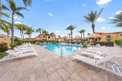 Image de Stylish Malmok 1br - Gold Coast Condo by Lucha