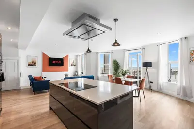 Image de Seaview Kings Terrace | Seafront | Sleeps 6-8