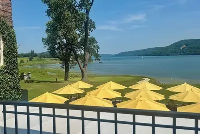 Image de This cabin is a 1 bedroom(s), 50 bathrooms, located in Mohawk, Ny.