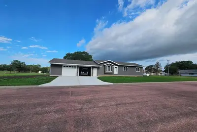 Image de Charming newly built, 3-bedroom house in Wagner with Ac