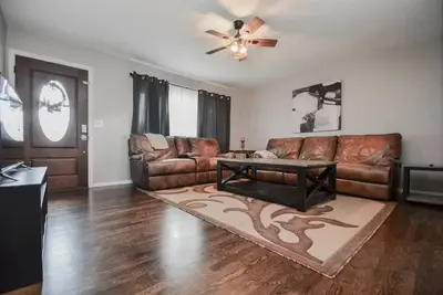 Image de Comforts of Home