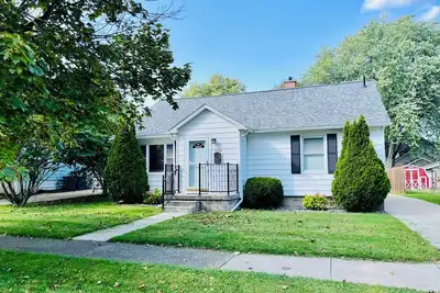 Image de Spacious 5-bedroom house walking-distance to downtown Manistee and 1st St Beach!