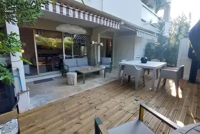 Image de Appartement T2 dans résidence avec piscine