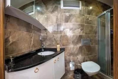 Image de For 12 Person - 2 Min to Taksim Square