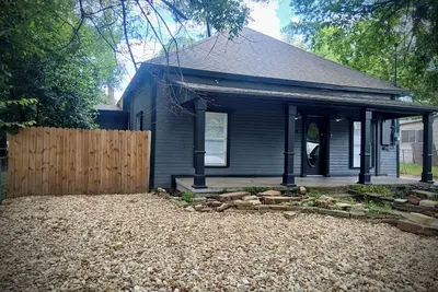 Image de The Wander Inn: 2 Bed-2 Bath Bungalow Recently Renovated, Walk to Downtown