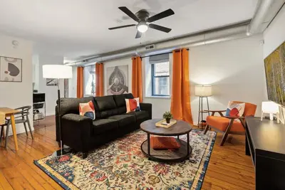 Image de Old City Apartment with WiFi and Walkable to sites