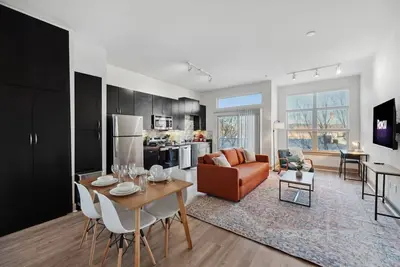 Image de Stylish Apt in Deep Ellum with Parking