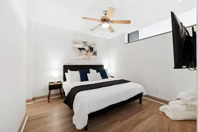 Image de 1Br Apt in Deep Ellum with King bed, Pool & Outdoor Space