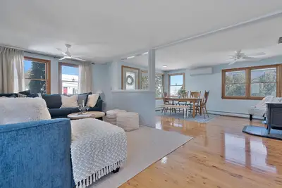 Image de Expansive Family Beach Compound @ Ferry Beach ~ Sleeps 17!