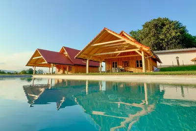 Image de Chalet mit gemeinsamen Pool