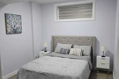 Image de Relax in Legacy | Modern Basement Suite with Free Parking & Great Location