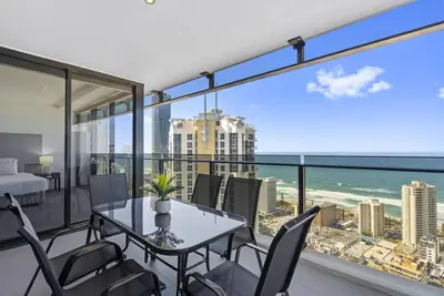 Image de Lovely 1 Bedroom + Study Ocean View Apartment- Q Stay