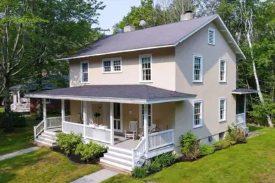 Image de Cozy Coveside Island Retreat