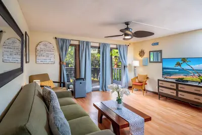 Image de Quiet Tropical Paradise Steps To The Beach