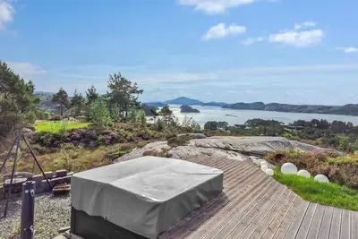 Image de Belle maison à Fitjar avec vue sur la mer