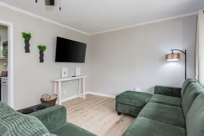 Image de Renovated Retreat, Fire-Pit, 2 King Beds