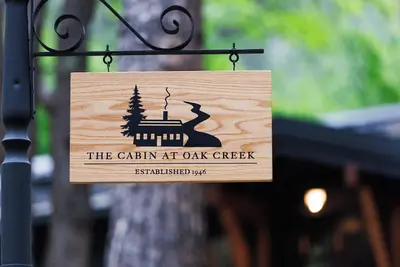 Image de The Cabin at Oak Creek