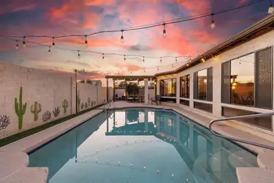 Image de Glendale Rainy Ranch 5b/3. 5b Home with Private Pool Az Vacation Home