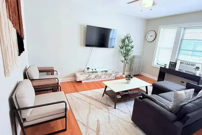 Image de Chic 1 Bd apt in West Rogers Park, Chicago-Near Loyola University