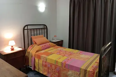 Image de All comfort single bedroom in villa, morning coffee, relax, go shopping in Malls