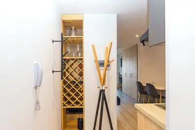 Image de Elegant apartment with view of the city, mountains, 500 Mb, swimming pool, gym and spa