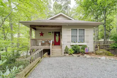 Image de Upscale Blue Ridge Mtns Escape: Great for Groups!